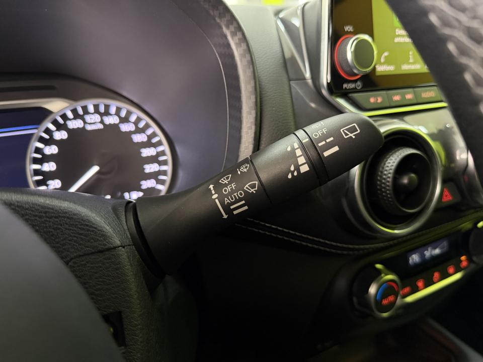 Nissan JUKE N-Design Black 1.6 Hybrid 145CV Auto HEV