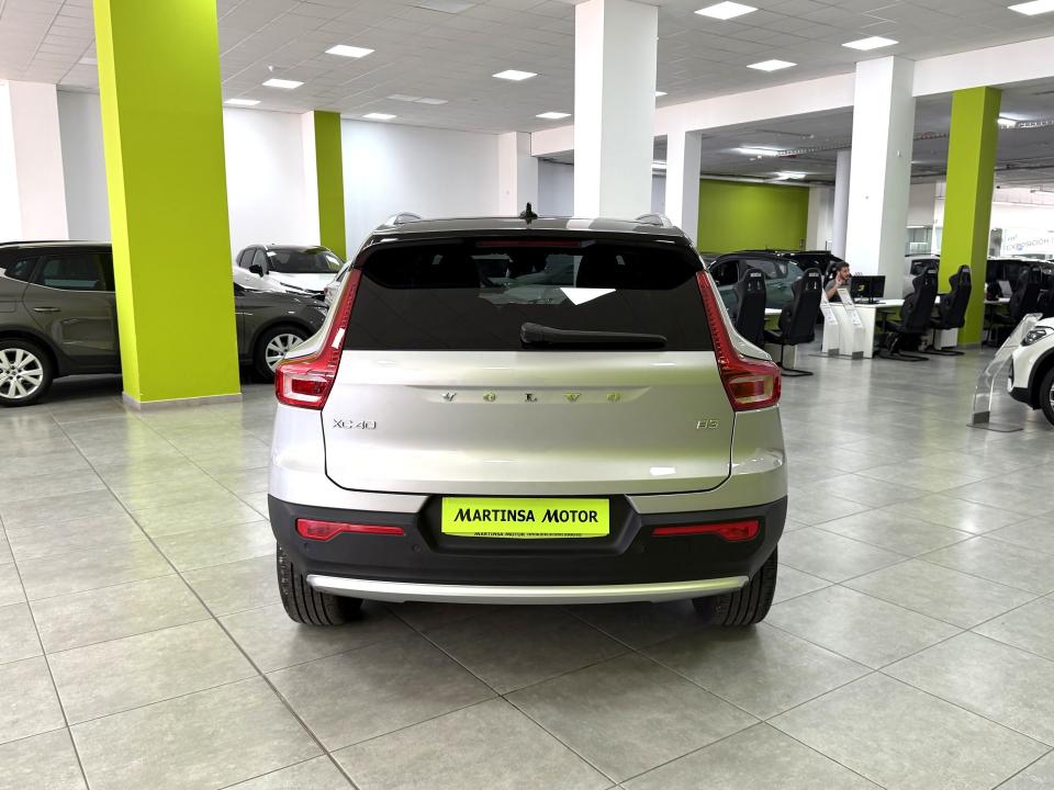 Volvo XC40 Core 2.0 B3 G 163CV Auto MHEV