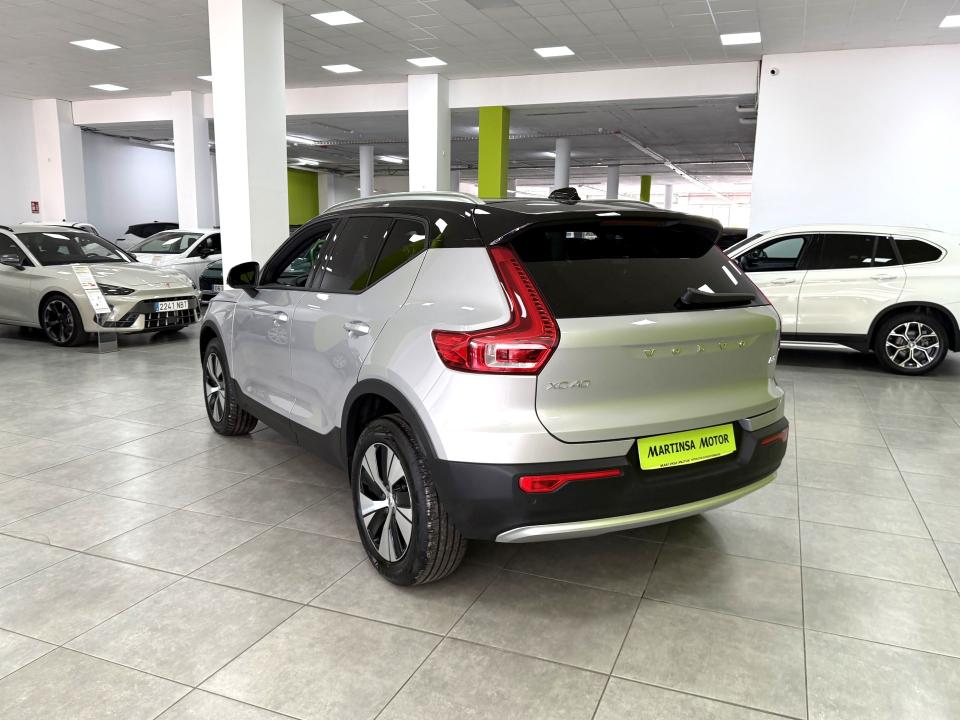 Volvo XC40 Core 2.0 B3 G 163CV Auto MHEV