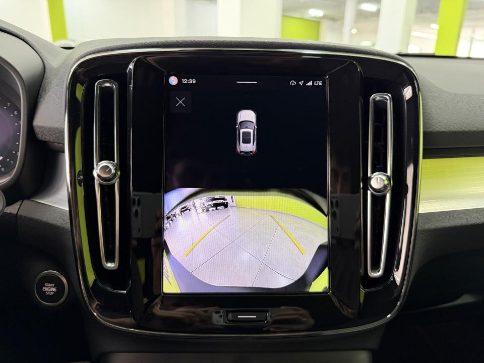 Volvo XC40 Core 2.0 B3 G 163CV Auto MHEV