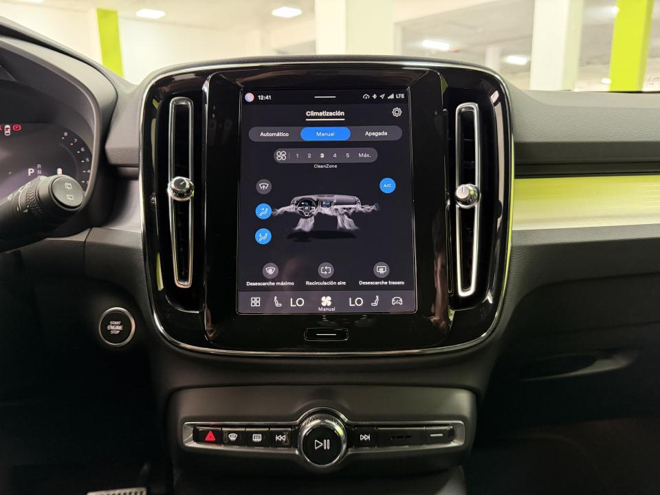 Volvo XC40 Core 2.0 B3 G 163CV Auto MHEV