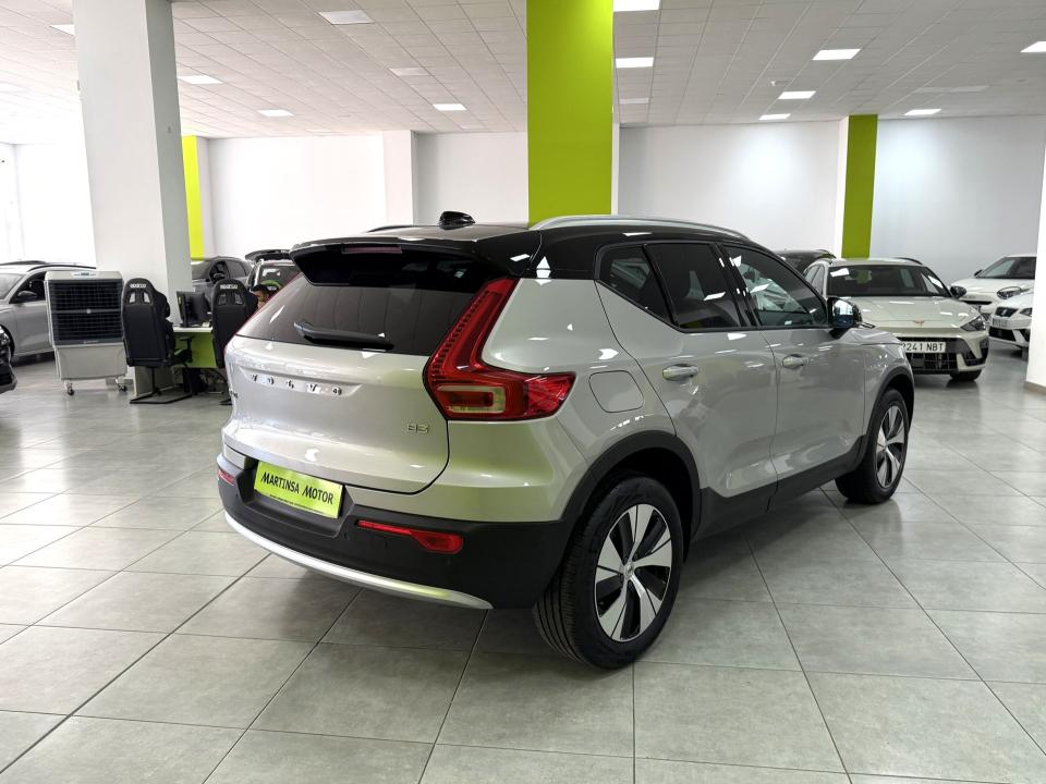 Volvo XC40 Core 2.0 B3 G 163CV Auto MHEV