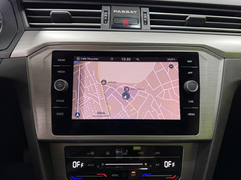Volkswagen Passat Variant Business 2.0 TDI 122CV DSG