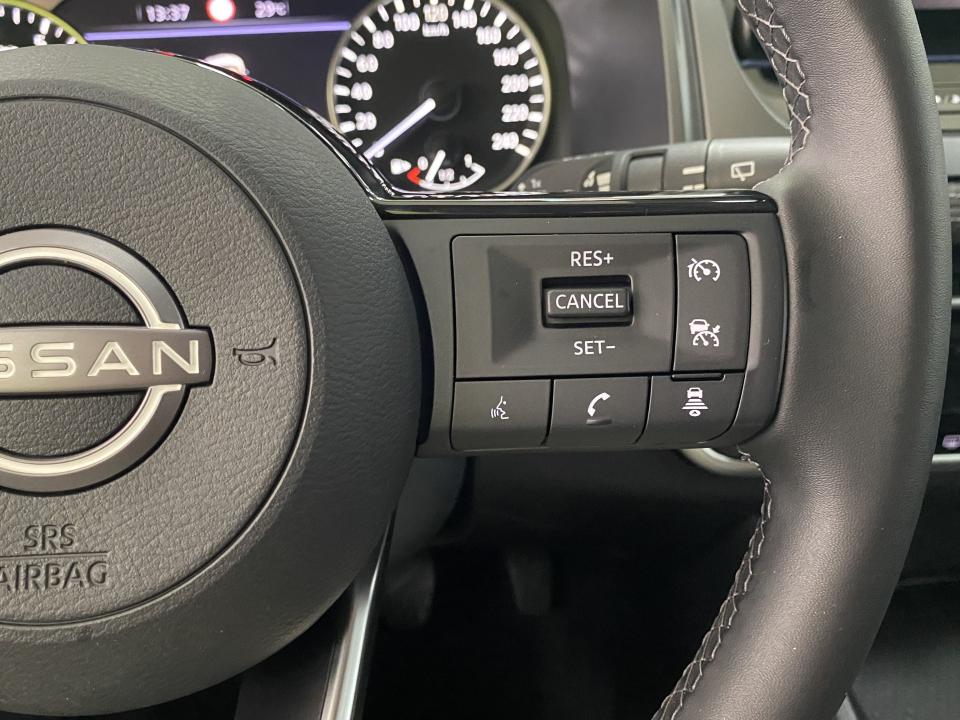 Nissan Qashqai Acenta 1.3 DIG-T 140CV MHEV