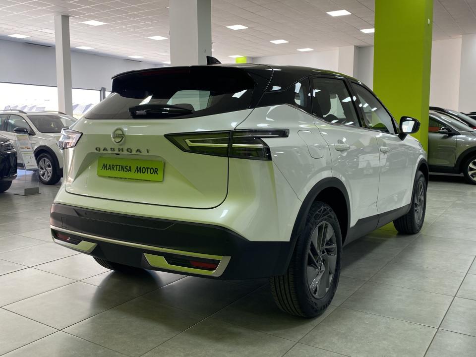 Nissan Qashqai Acenta 1.3 DIG-T 140CV MHEV