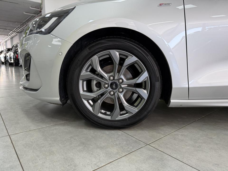 Ford Focus Sportbreak ST Line 1.0 Ecoboost 125CV MHEV