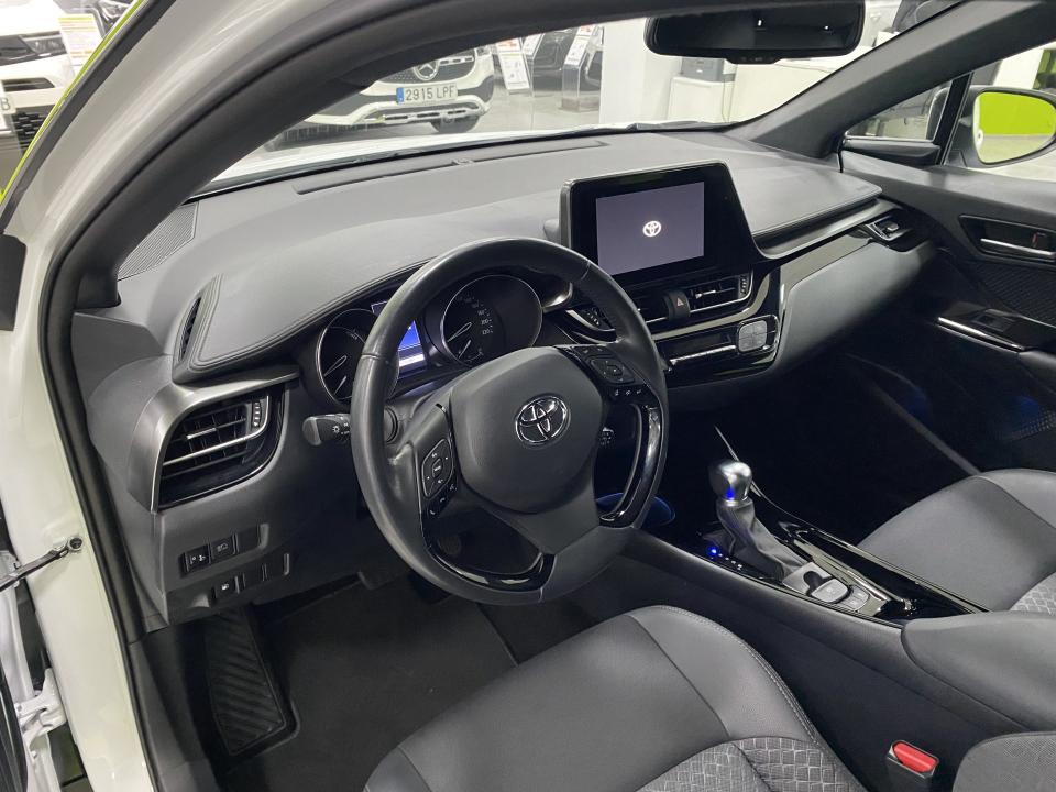 Toyota C-HR Advance 1.8 125H e-CVT HEV
