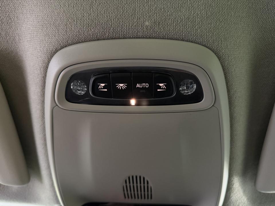 Volvo XC40 Momentum Core T2 1.5G 129CV Auto.