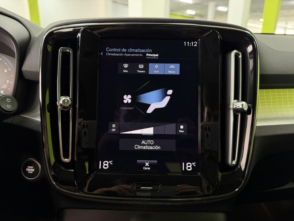 Volvo XC40 Momentum Core T2 1.5G 129CV Auto.