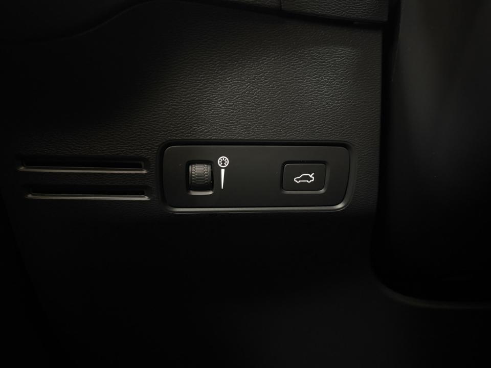 Volvo XC40 Momentum Core T2 1.5G 129CV Auto.