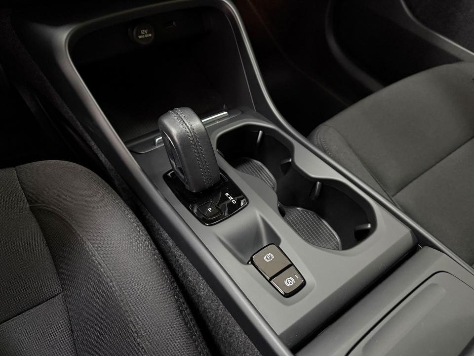 Volvo XC40 Momentum Core T2 1.5G 129CV Auto.