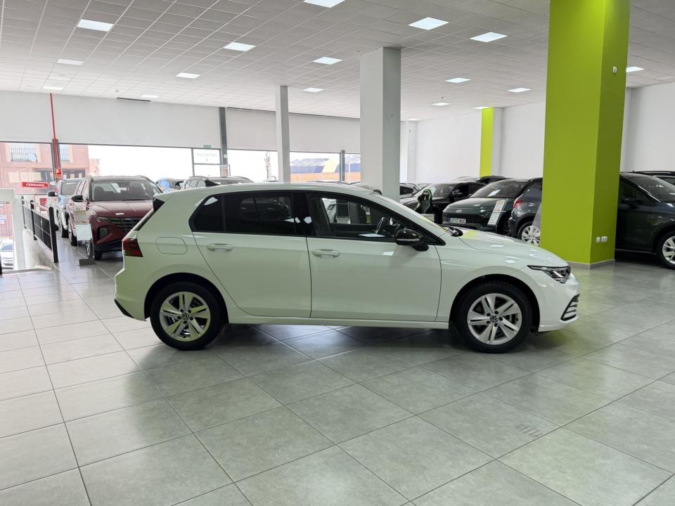 Volkswagen Golf Life 1.0 TSI 110CV