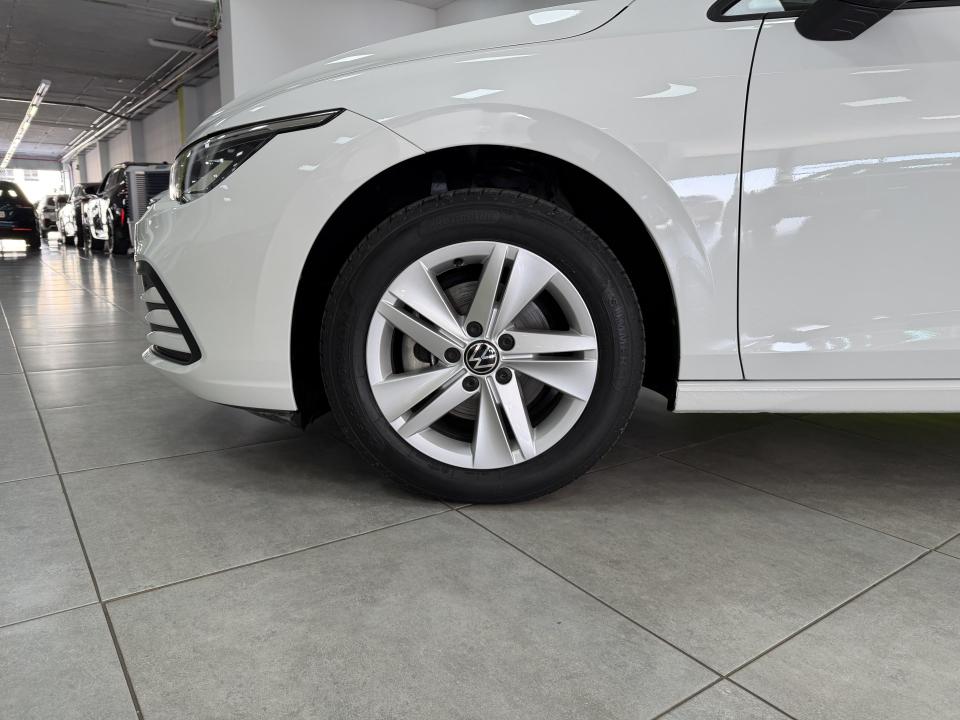 Volkswagen Golf Life 1.0 TSI 110CV