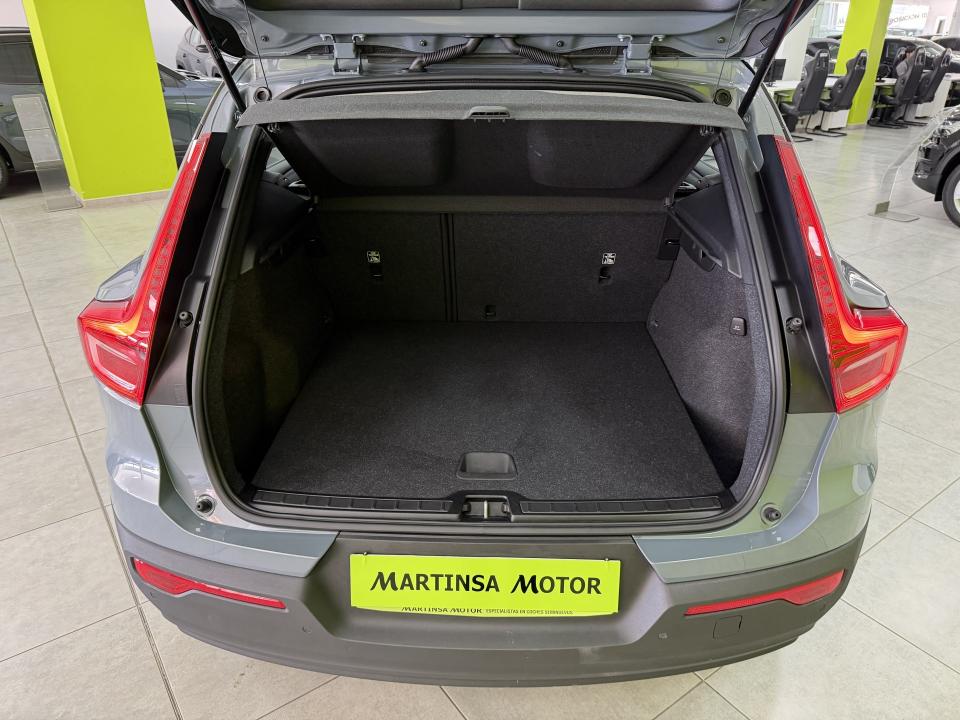 Volvo XC40 Momentum Core T2 1.5G 129CV Auto.