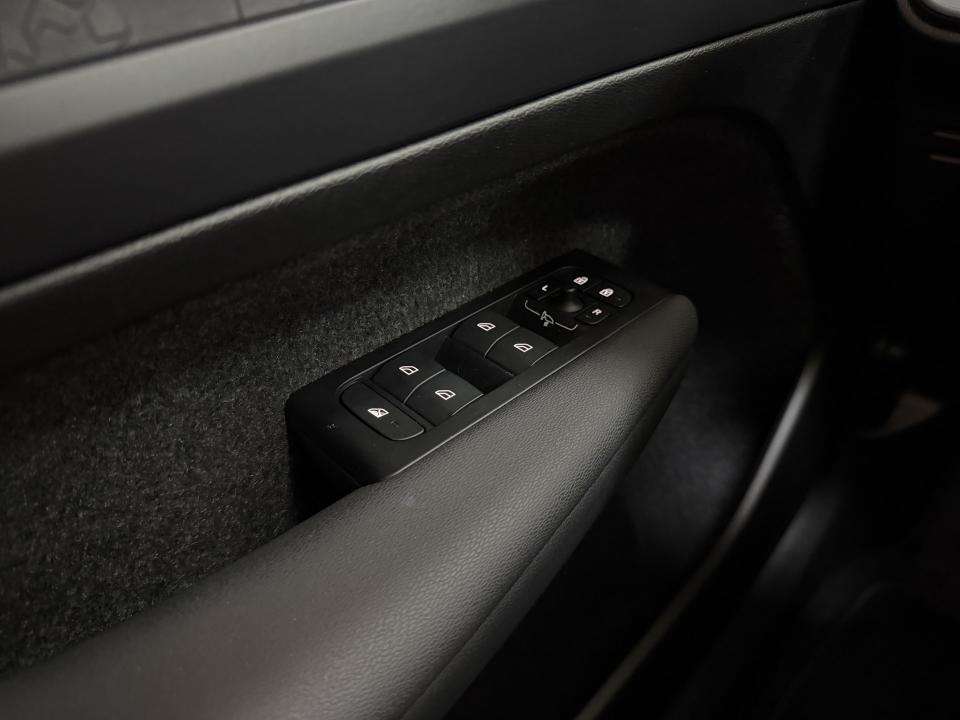 Volvo XC40 Momentum Core T2 1.5G 129CV Auto.