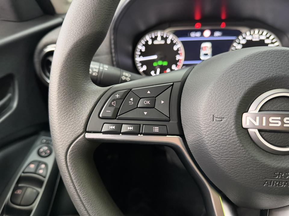 Nissan JUKE Acenta 1.0 DIG-T 114CV