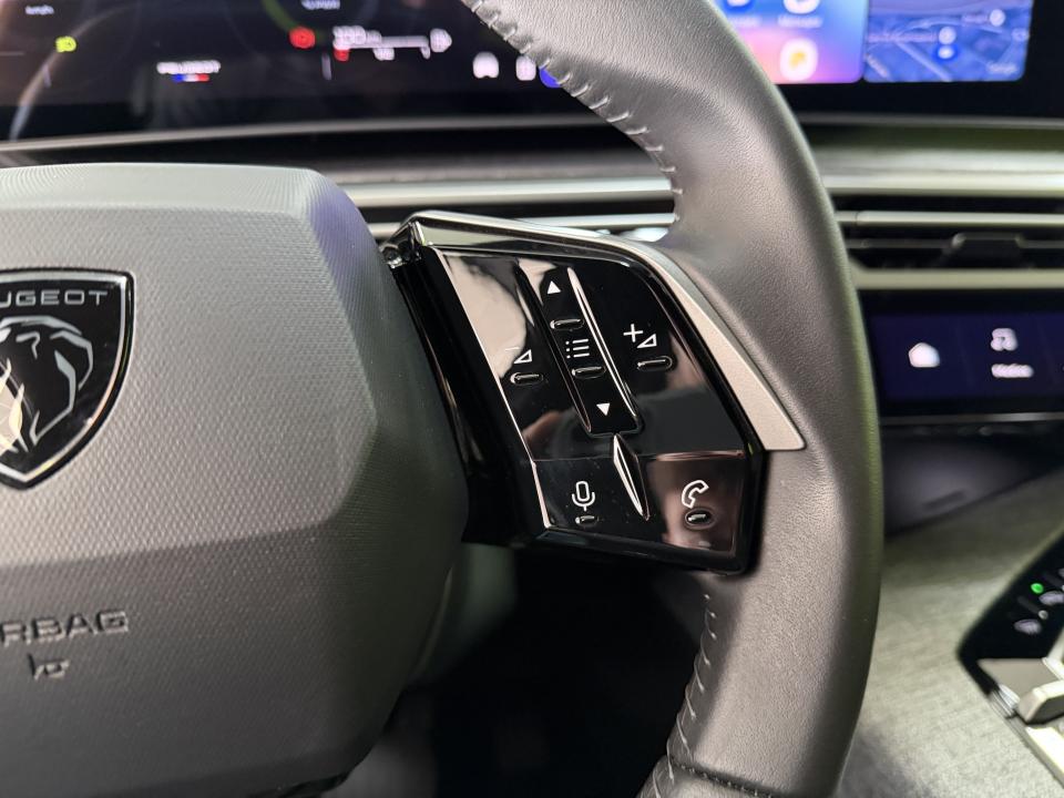 Peugeot 3008 Allure Hybrid 1.2 145CV eDCS6 MHEV