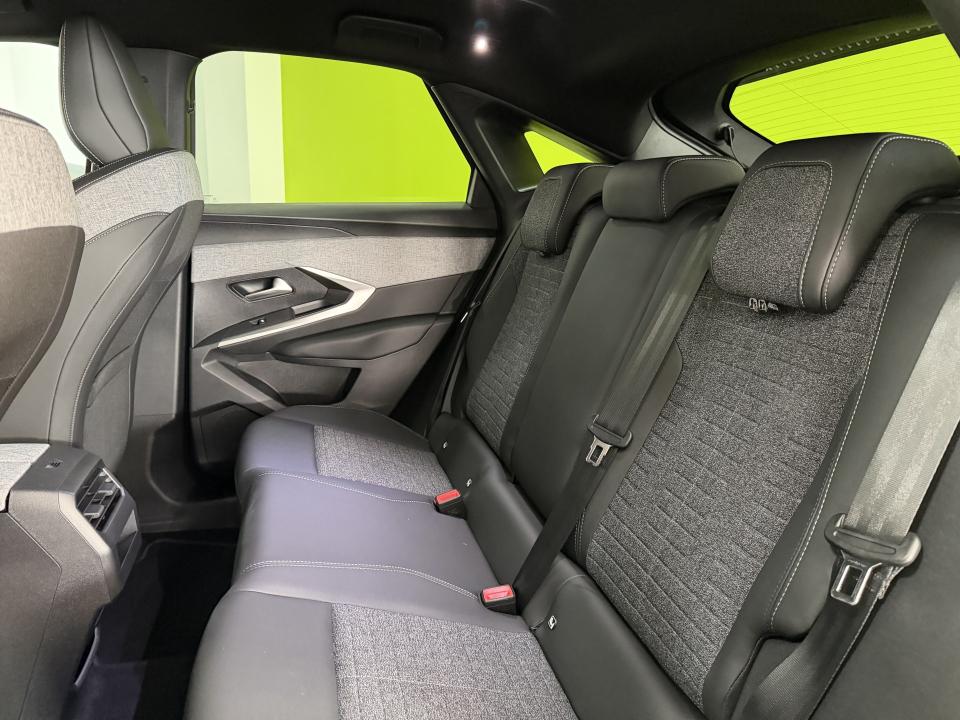 Peugeot 3008 Allure Hybrid 1.2 145CV eDCS6 MHEV