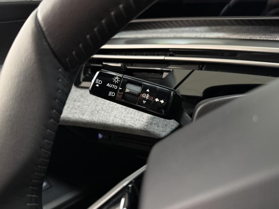 Peugeot 3008 Allure Hybrid 1.2 145CV eDCS6 MHEV