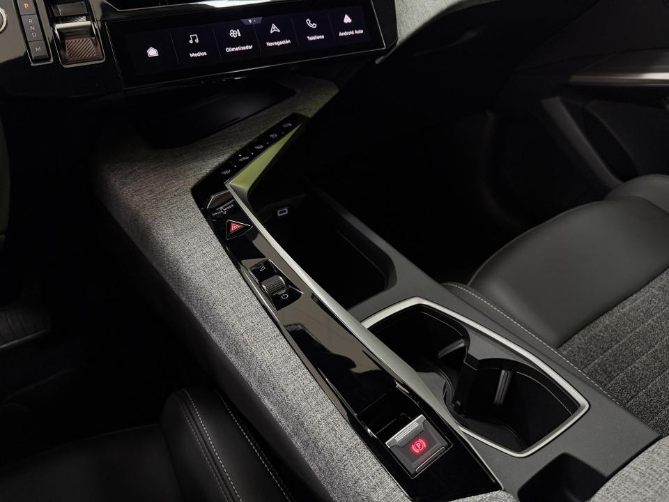 Peugeot 3008 Allure Hybrid 1.2 145CV eDCS6 MHEV