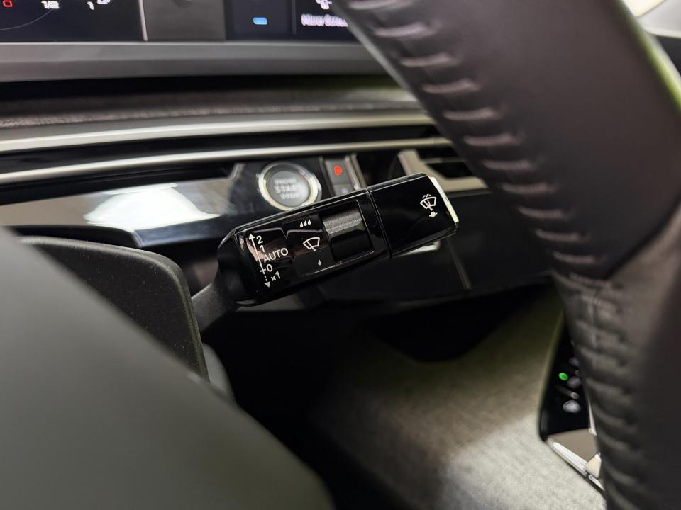 Peugeot 3008 Allure Hybrid 1.2 145CV eDCS6 MHEV