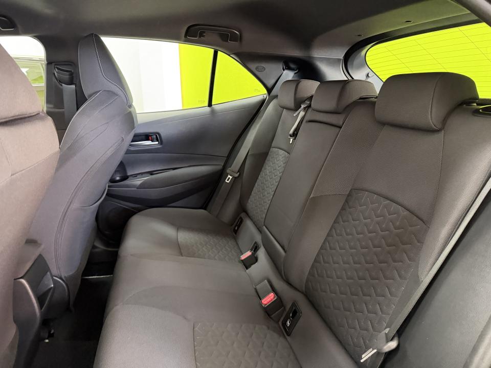 Toyota Corolla Business Plus 1.8 125H HEV