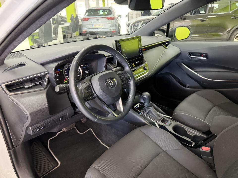 Toyota Corolla Business Plus 1.8 125H HEV