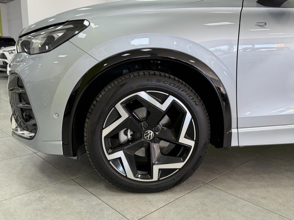 Volkswagen Tiguan R-Line 1.5 TSI 150CV DSG MHEV