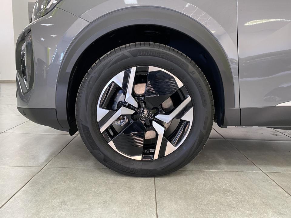 Peugeot 2008 Allure Hybrid 1.2 145CV eDCS6 MHEV