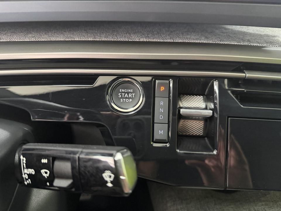 Peugeot 3008 Allure Hybrid 1.2 145CV eDCS6 MHEV