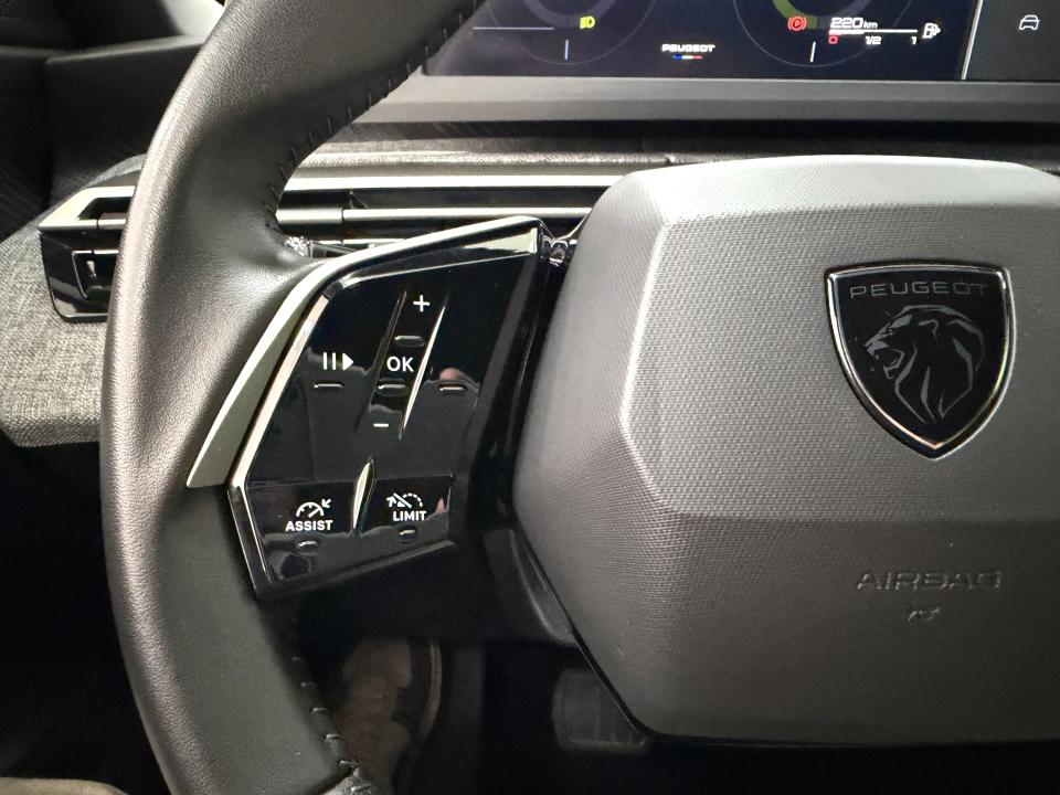 Peugeot 3008 Allure Hybrid 1.2 145CV eDCS6 MHEV