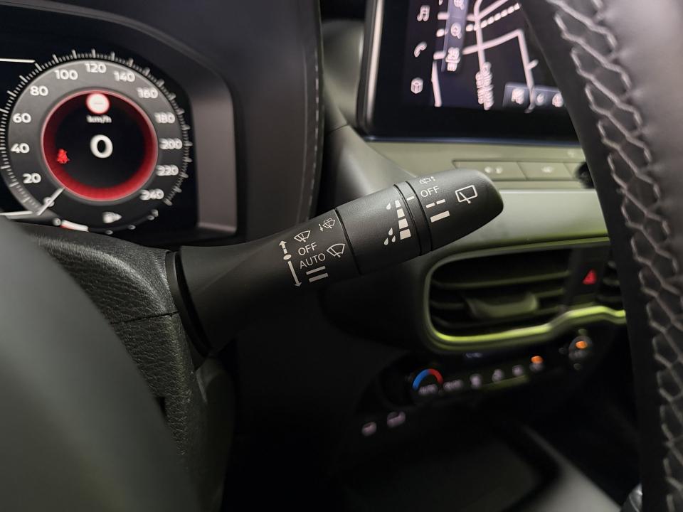 Nissan JUKE N-Connecta 1.0 DIG-T 114CV DCT