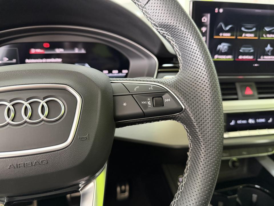 Audi A4 S-line 35 2.0 TDI 163CV S-Tronic MHEV