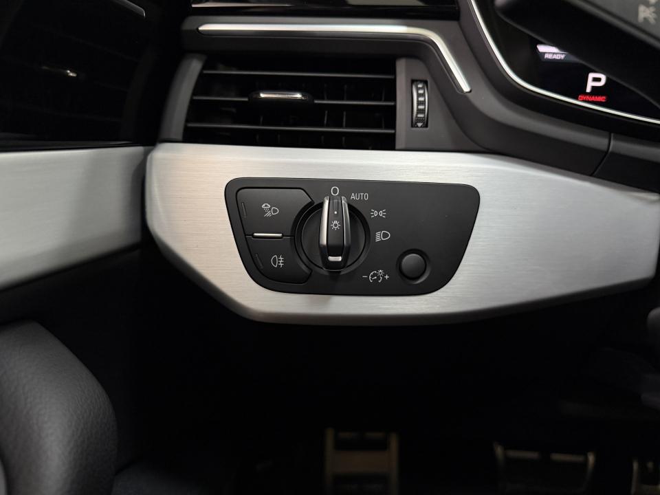 Audi A4 S-line 35 2.0 TDI 163CV S-Tronic MHEV