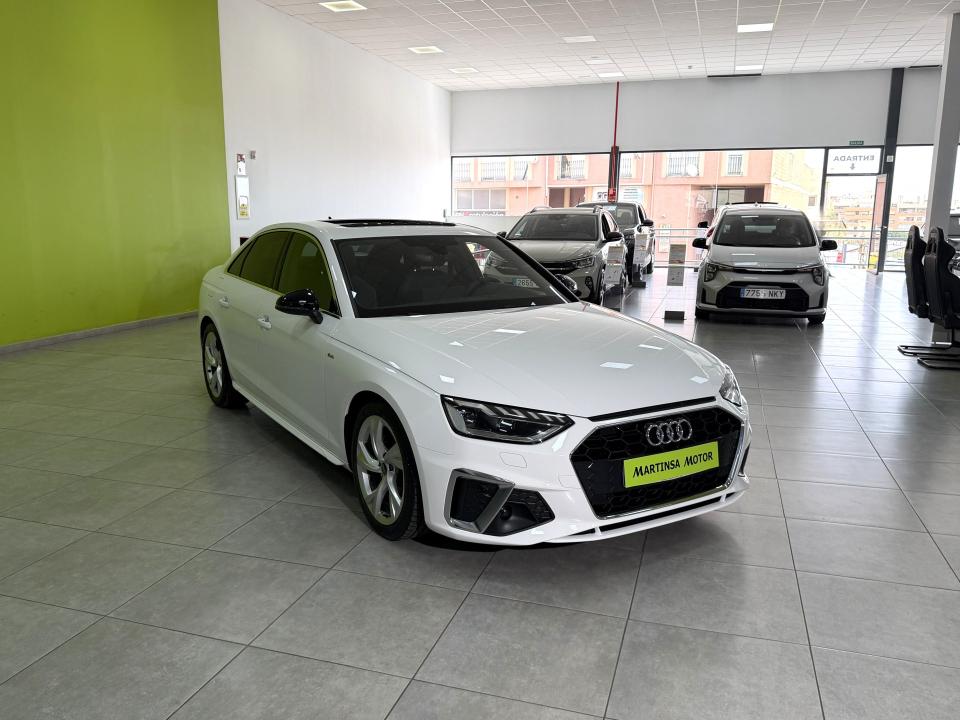 Audi A4 S-line 35 2.0 TDI 163CV S-Tronic MHEV