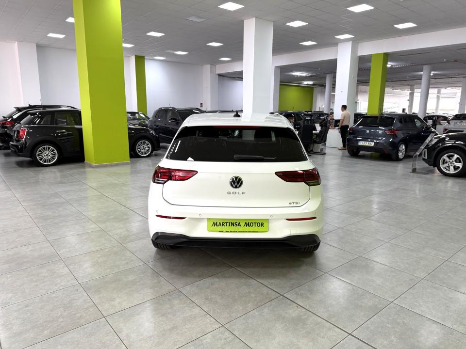 Volkswagen Golf Life 1.0 eTSI 110CV DSG MHEV