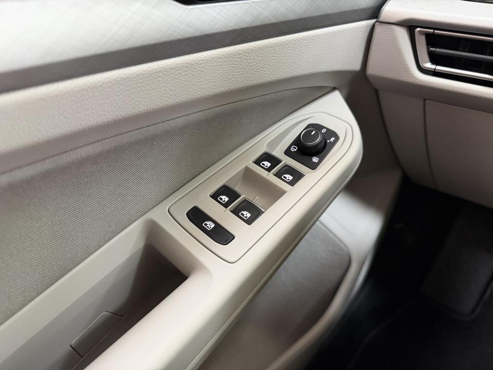 Volkswagen Golf Life 1.0 eTSI 110CV DSG MHEV