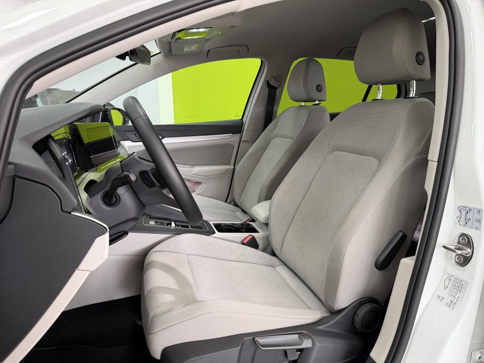 Volkswagen Golf Life 1.0 eTSI 110CV DSG MHEV