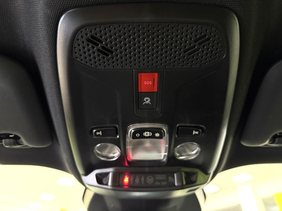 Peugeot 2008 Allure Hybrid 1.2 145CV eDCS6 MHEV