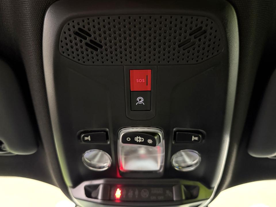 Peugeot 2008 Allure Hybrid 1.2 145CV eDCS6 MHEV