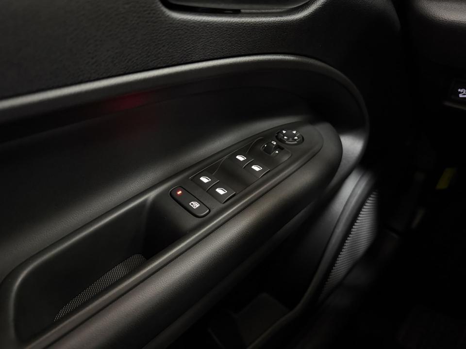 Jeep Avenger Altitude eHybrid 1.2 100CV eDCS6 MHEV