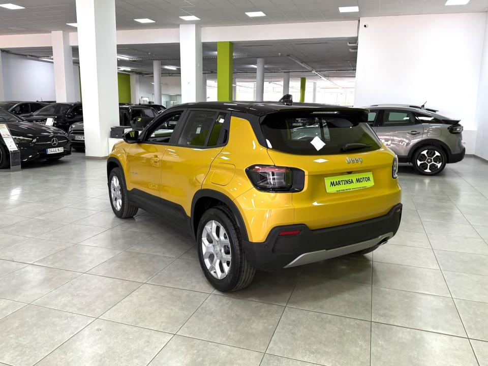 Jeep Avenger Altitude eHybrid 1.2 100CV eDCS6 MHEV