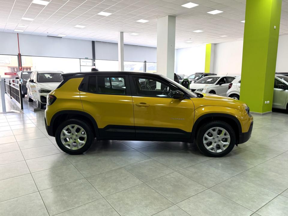 Jeep Avenger Altitude eHybrid 1.2 100CV eDCS6 MHEV