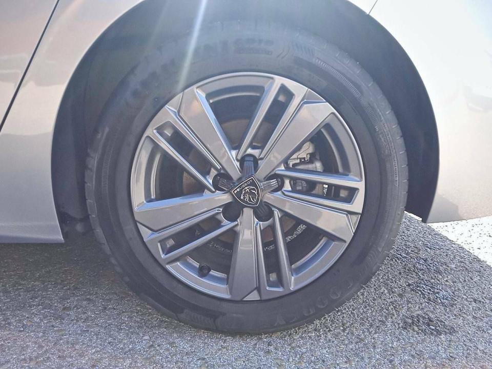 Peugeot 308 5P Active Pack PureTech 130 S&S MAN