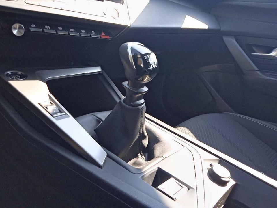 Peugeot 308 5P Active Pack PureTech 130 S&S MAN