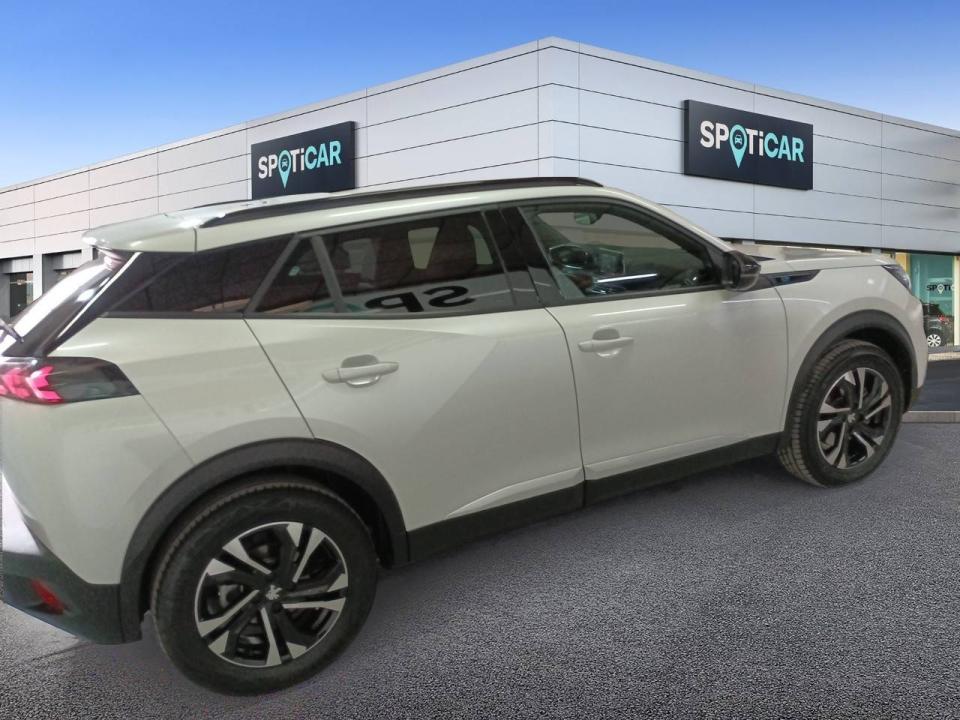 Peugeot e-2008 Eléctrico Allure Pack (100kW)