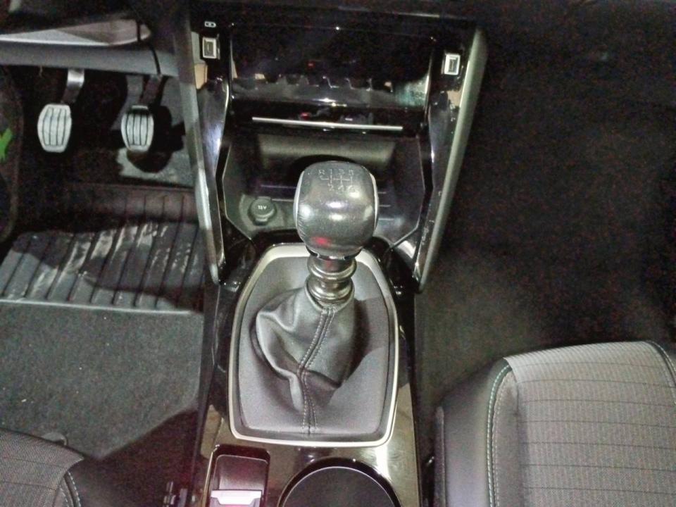 Peugeot 2008 Allure Pack Puretech 100 S&S BVM6