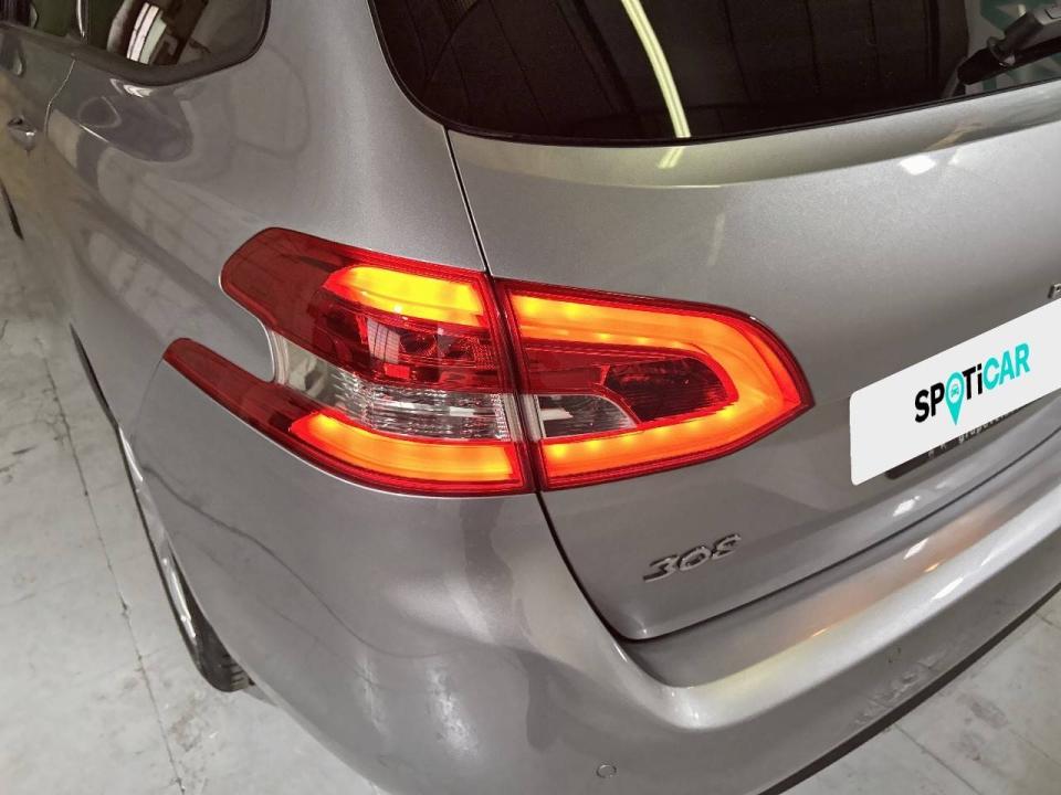 Peugeot 308 SW Style 1.2 PureTech 96KW (130CV)