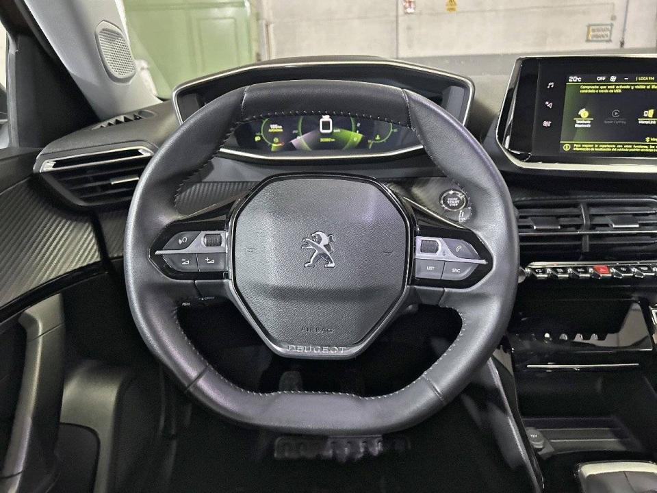 Peugeot 2008 Allure Pack Puretech 100 S&S 6 Vel. MAN