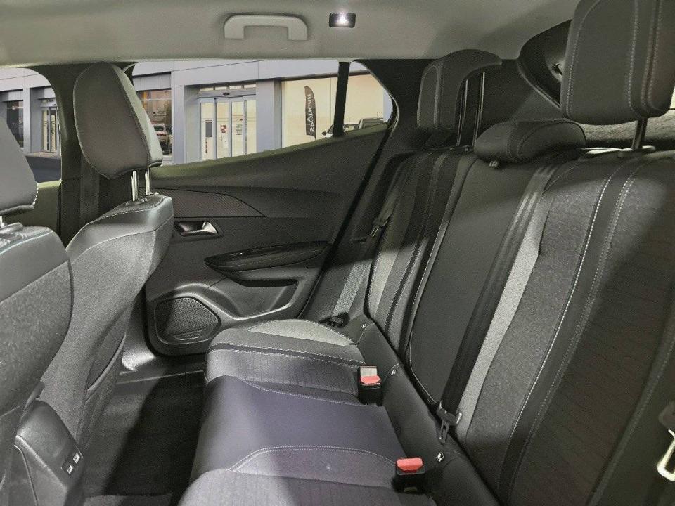 Peugeot 2008 Allure Pack Puretech 100 S&S 6 Vel. MAN